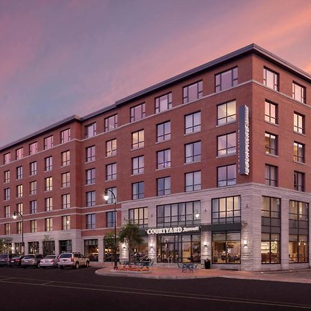 Courtyard By Marriott Portland Downtown/Waterfront Hotel Buitenkant foto