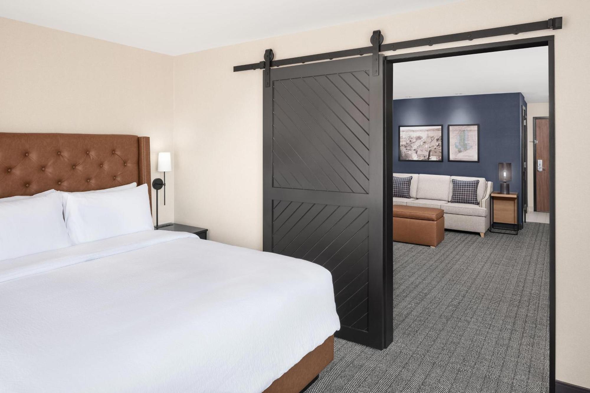 Courtyard By Marriott Portland Downtown/Waterfront Hotel Buitenkant foto