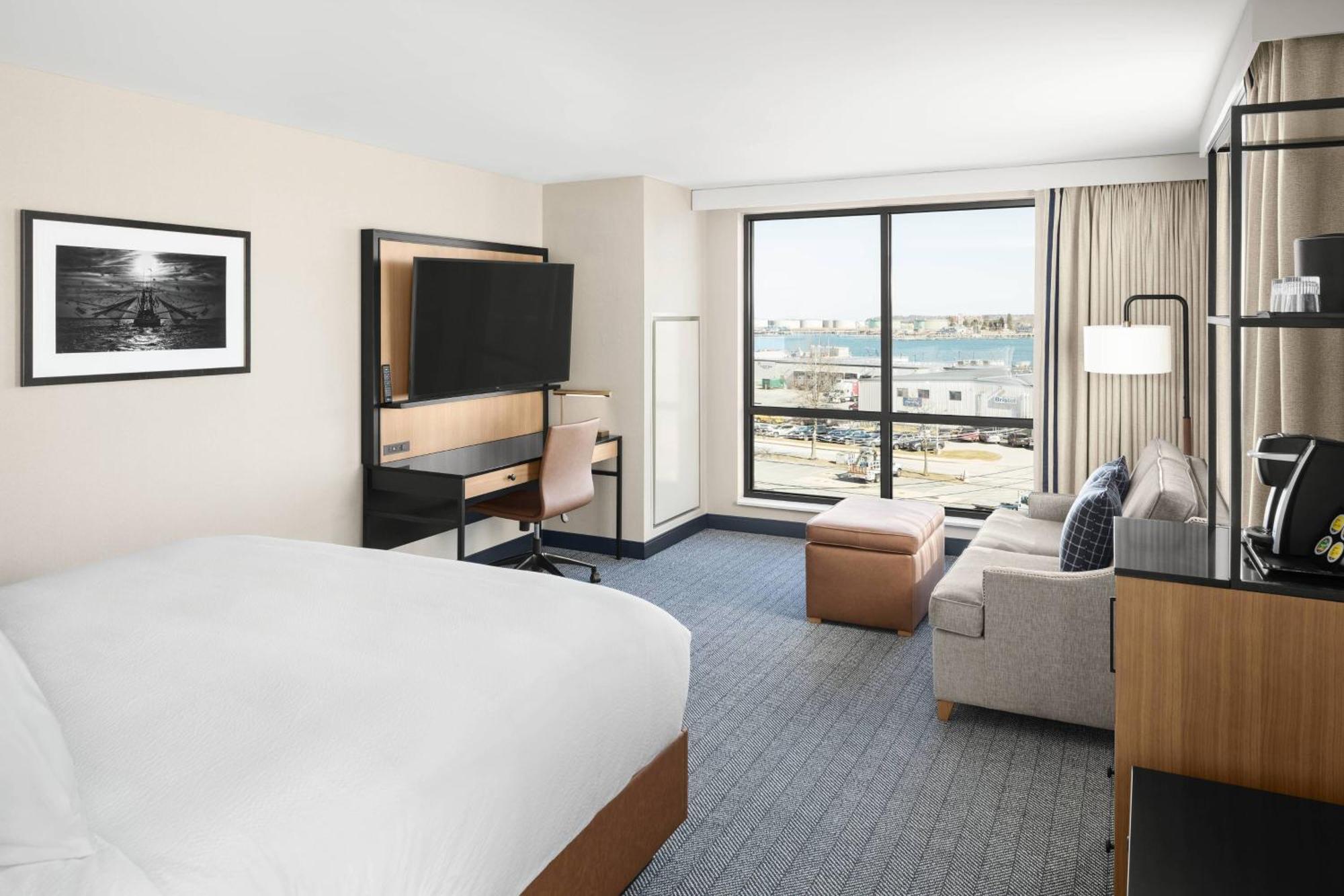 Courtyard By Marriott Portland Downtown/Waterfront Hotel Buitenkant foto