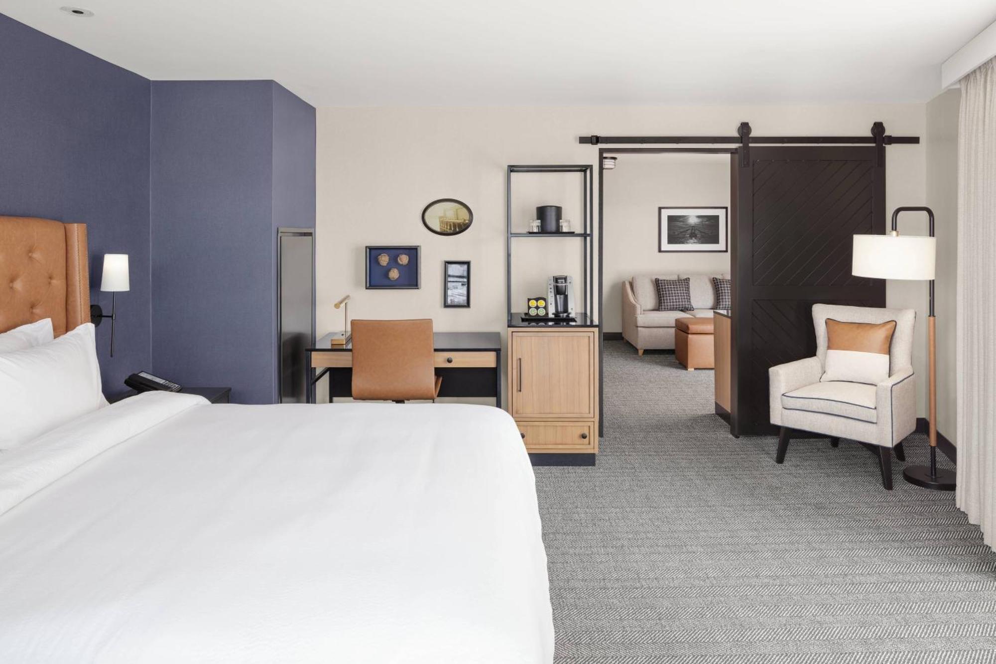 Courtyard By Marriott Portland Downtown/Waterfront Hotel Buitenkant foto